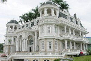 "Soi" bất động sản của đại gia trốn nợ